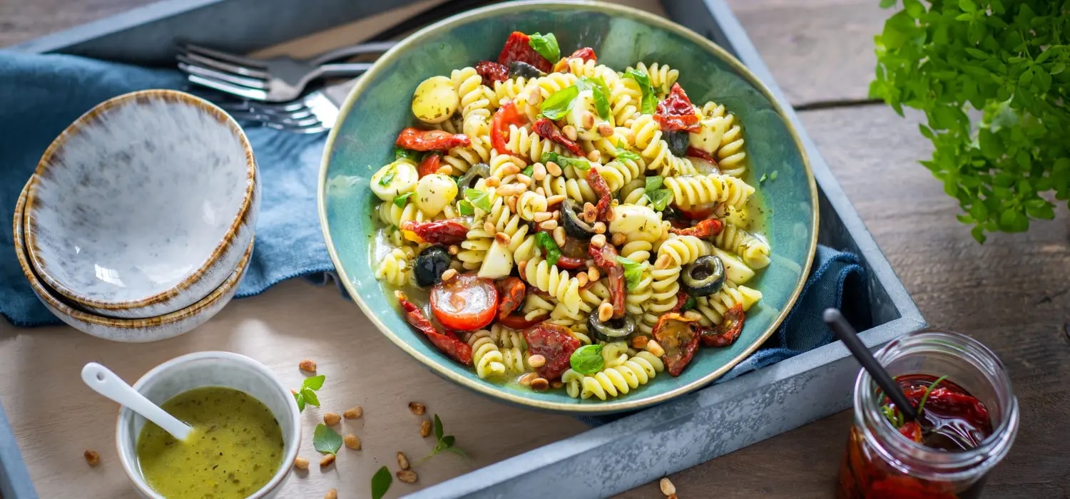 Pastasalat07_SizeL.jpg
